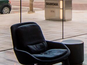 Velvelt Sofa - Image 4